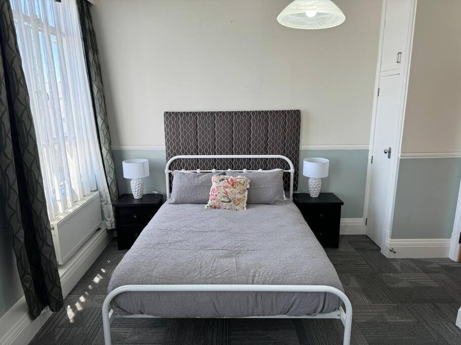 4 Large Bedroom Apartment In The City Hastings Zewnętrze zdjęcie