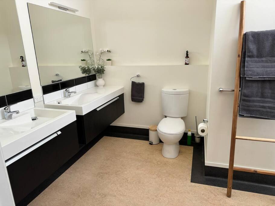 4 Large Bedroom Apartment In The City Hastings Zewnętrze zdjęcie
